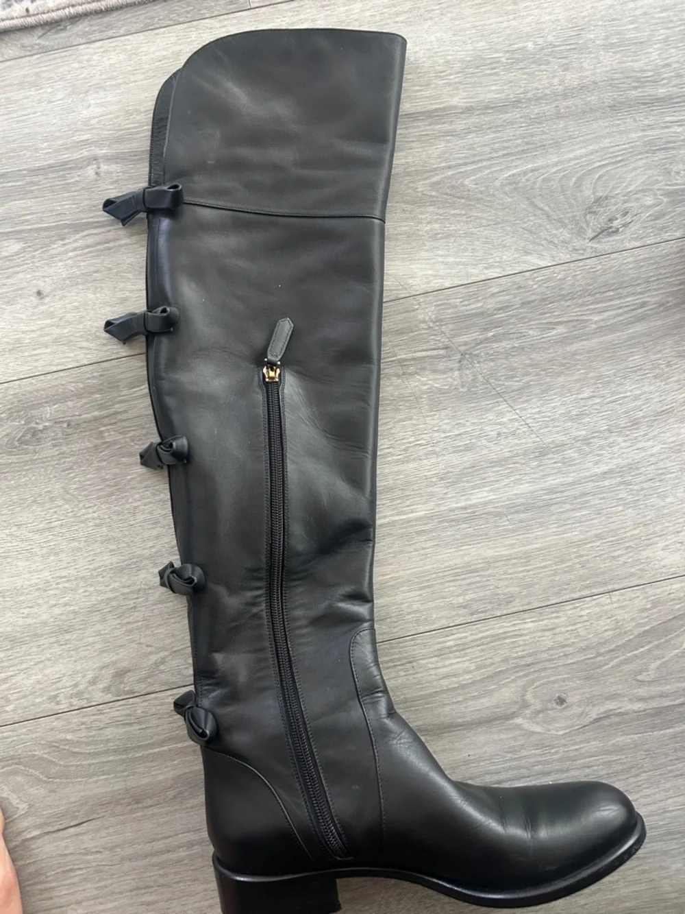 Valentino authentic knee